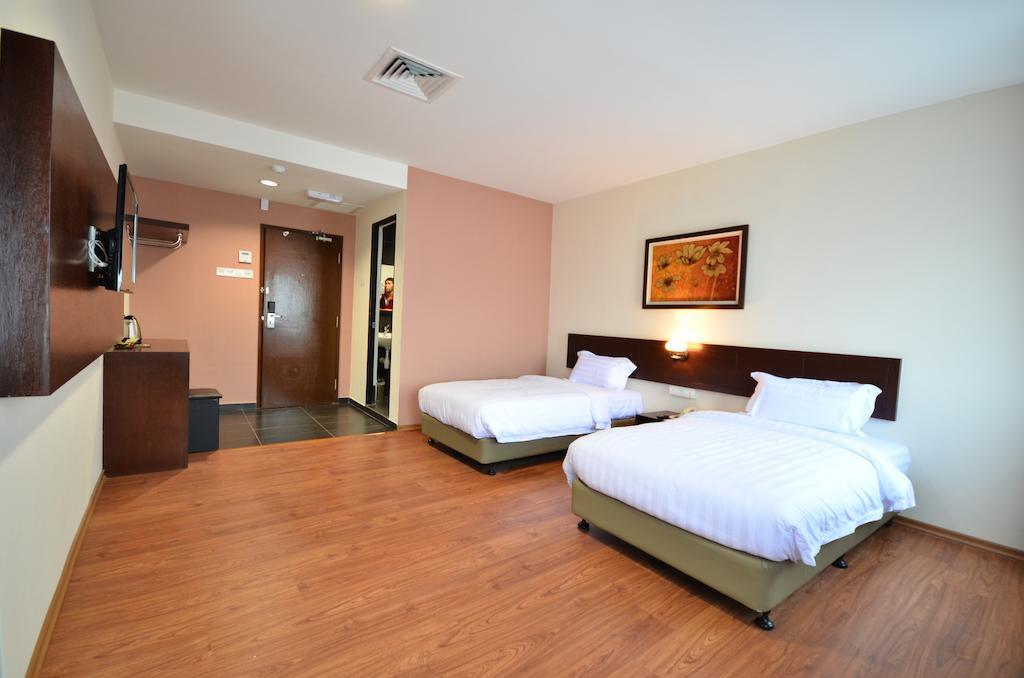 906 Riverside Hotel Malacca Rom bilde