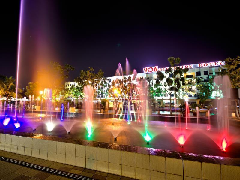 906 Riverside Hotel Malacca Eksteriør bilde