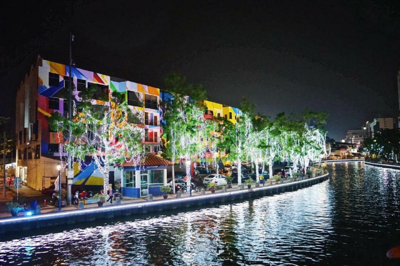 906 Riverside Hotel Malacca Eksteriør bilde